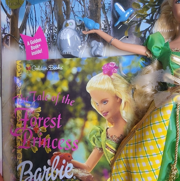 SUPER CUTE Barbie Forest Princess with Book and Forest Animals, Vintage Barbie - Picture 5 of 10